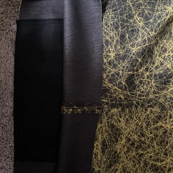 Cedric Charlier black/yellow splash rayon W sz8 top - Picture 9 of 11